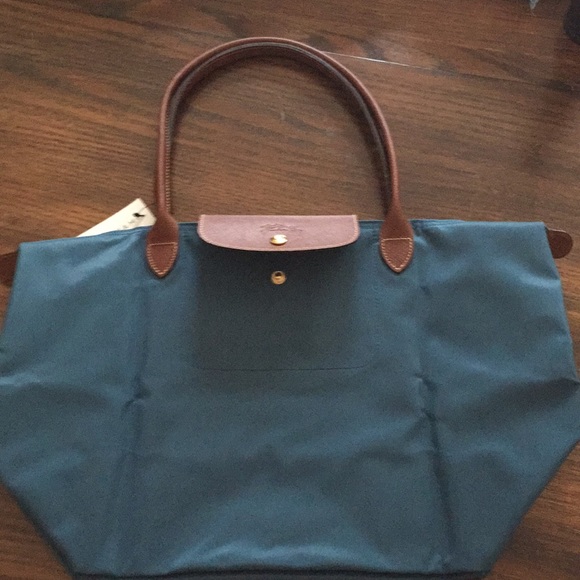 Longchamp Handbags - NWT Longchamp Le Pliage large tote